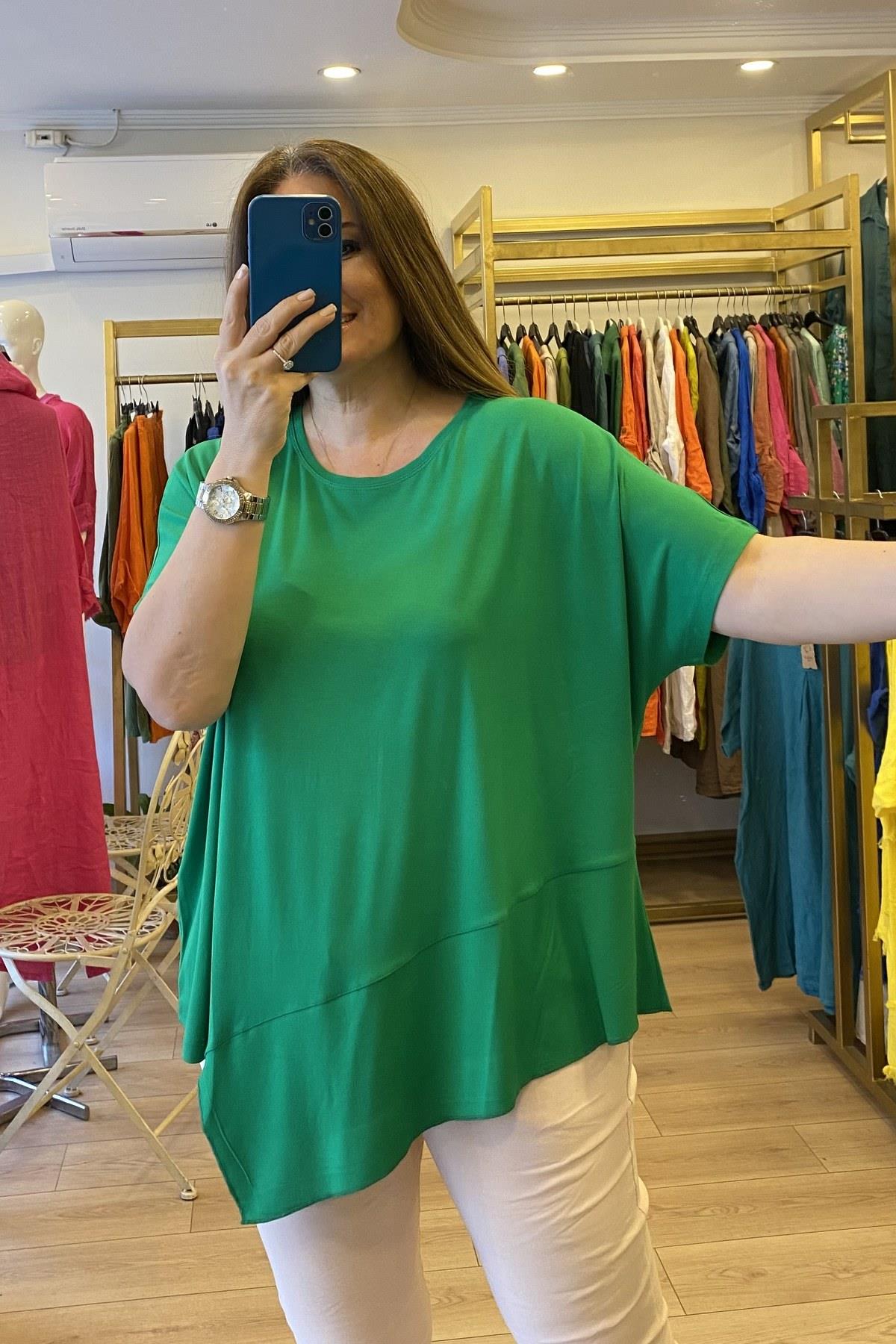 Ön Üçgen Detaylı T-shirt Yeşil
