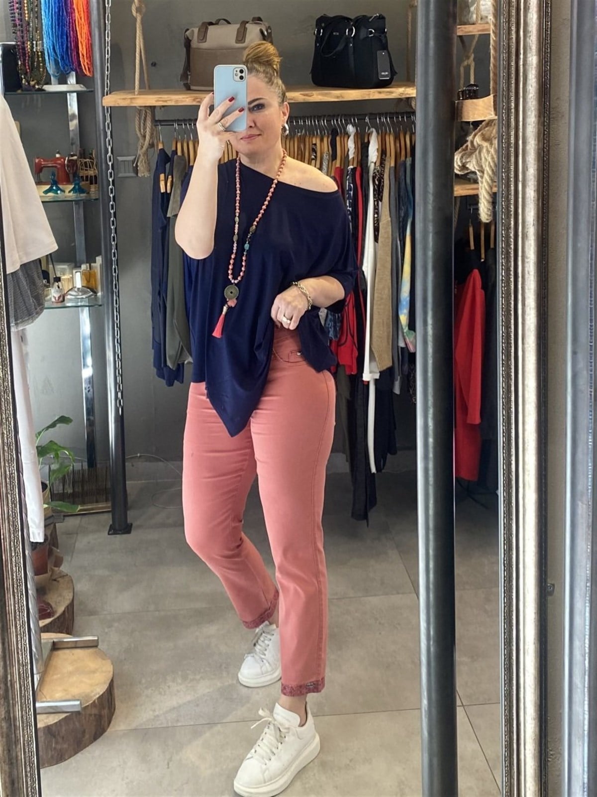 paça ve kemer detaylı kumaş pantolon
