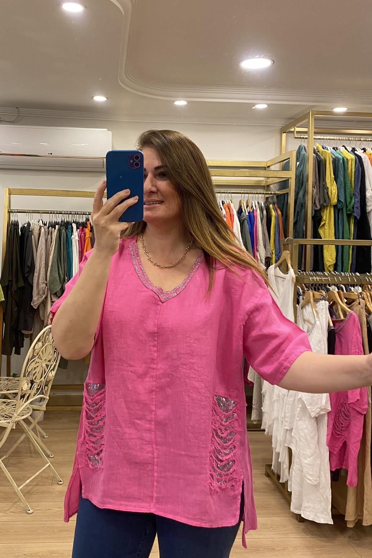 Pul Ve Yaka Sim Şerit Detaylı V Yakalı Bluz Pembe