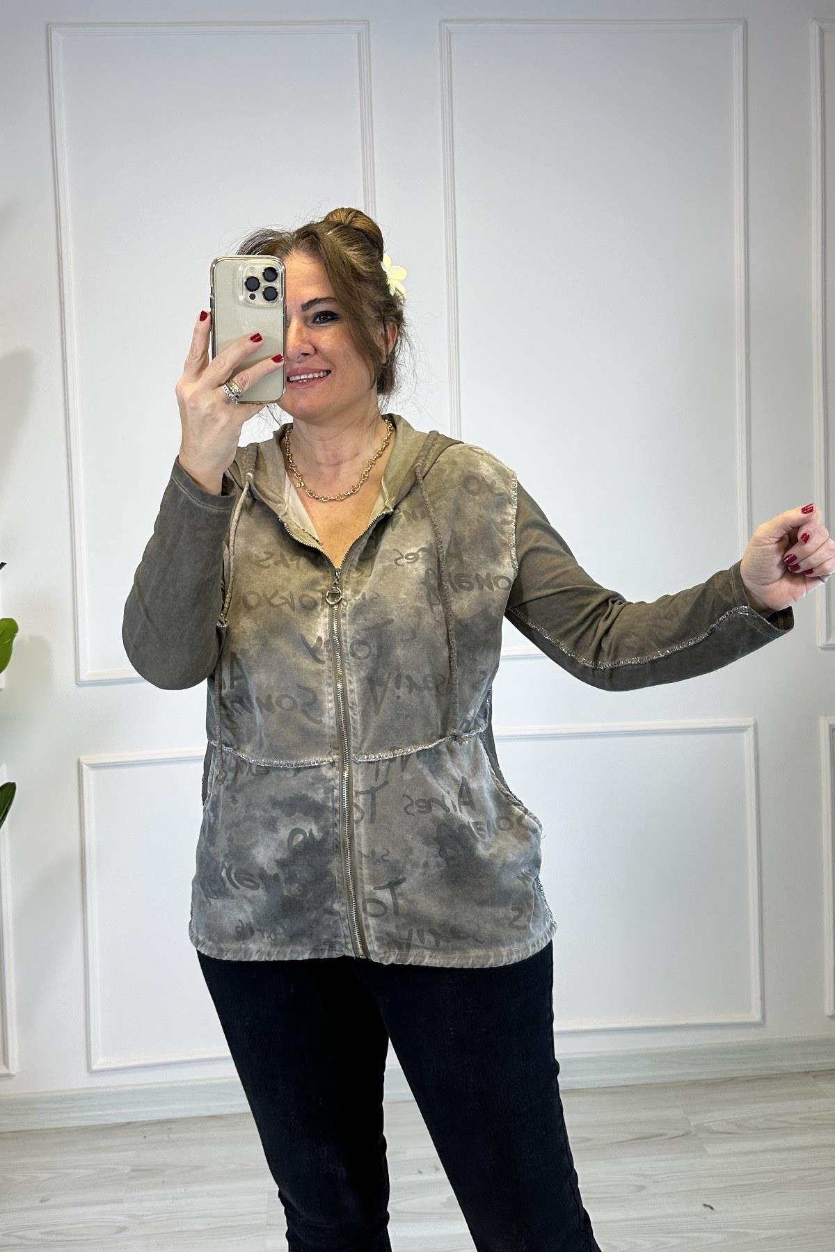 Sim Dikiş Detaylı Yazılı Ceket - Haki