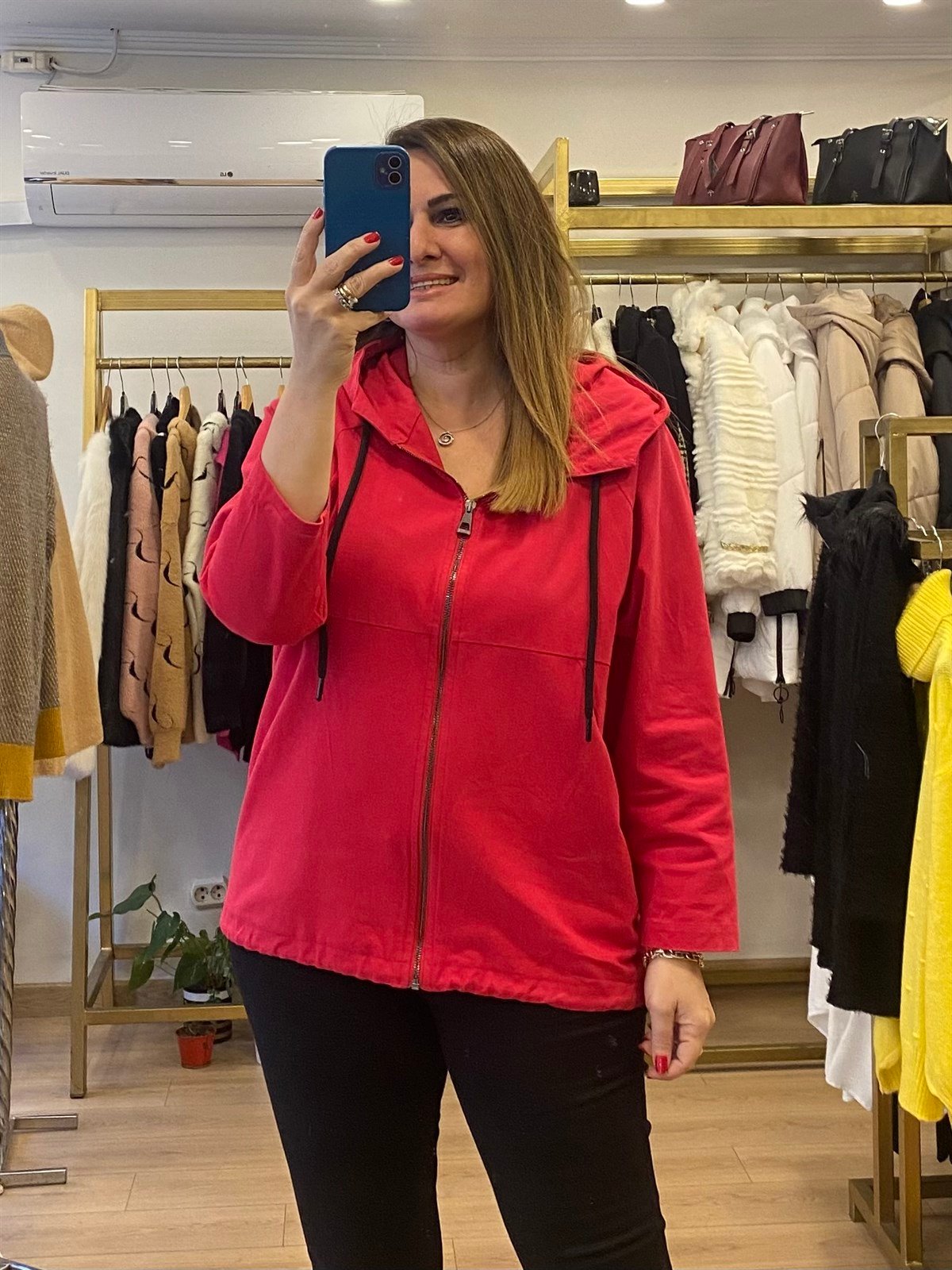 Sırt Pul İşleme Detaylı Ceket Kırmızı