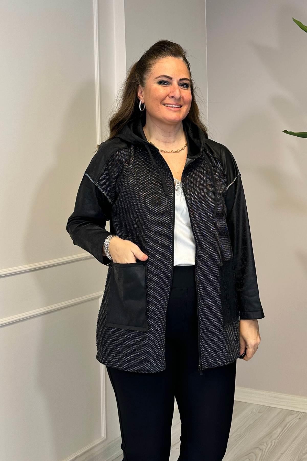 Sırtı Yıldızlı Kapüşonlu Ceket Siyah