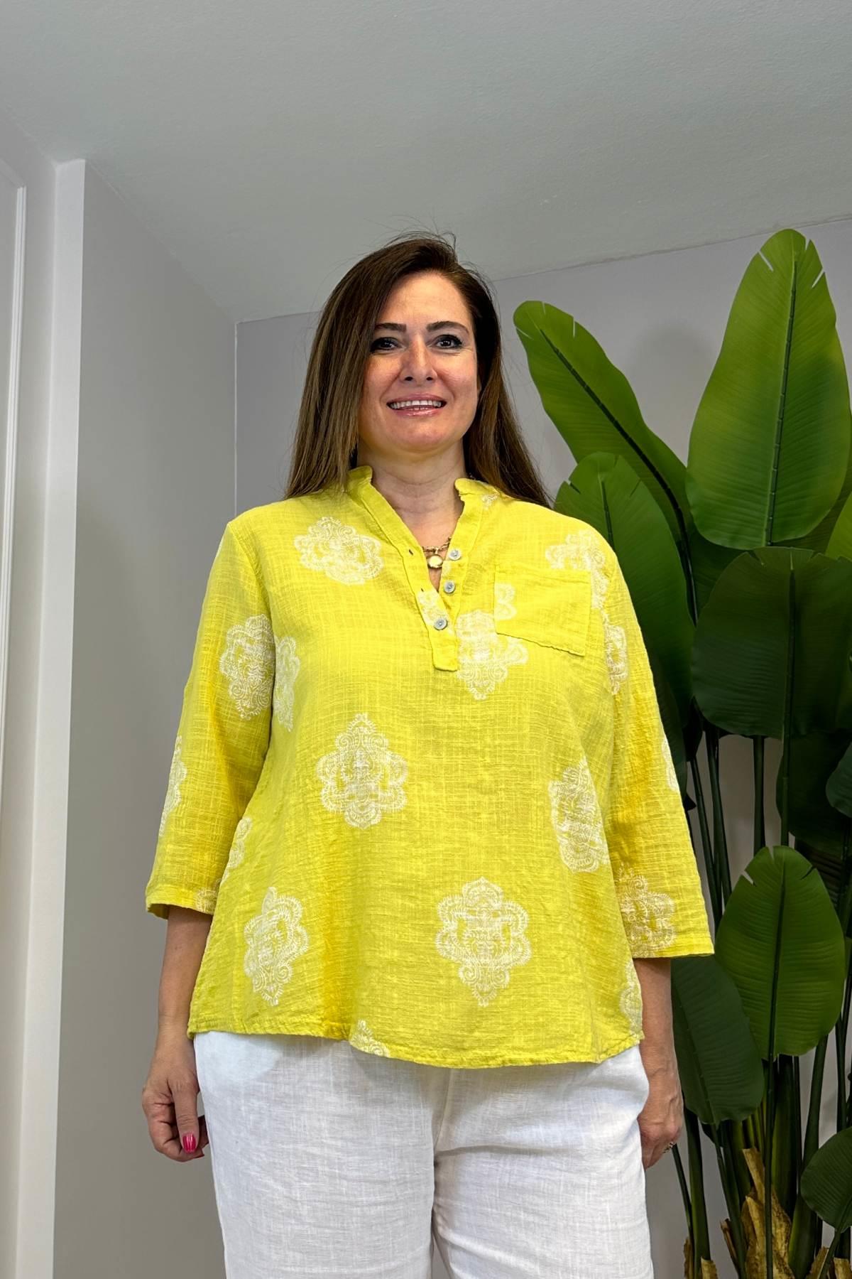 Üç Düğmeli Pamuklu Kumaş Desenli Gömlek Sarı