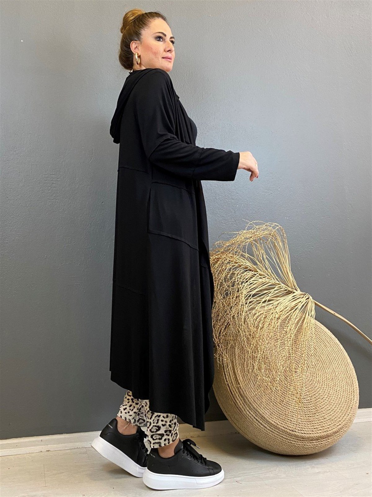 Uzun Asimetrik Triko Ceket