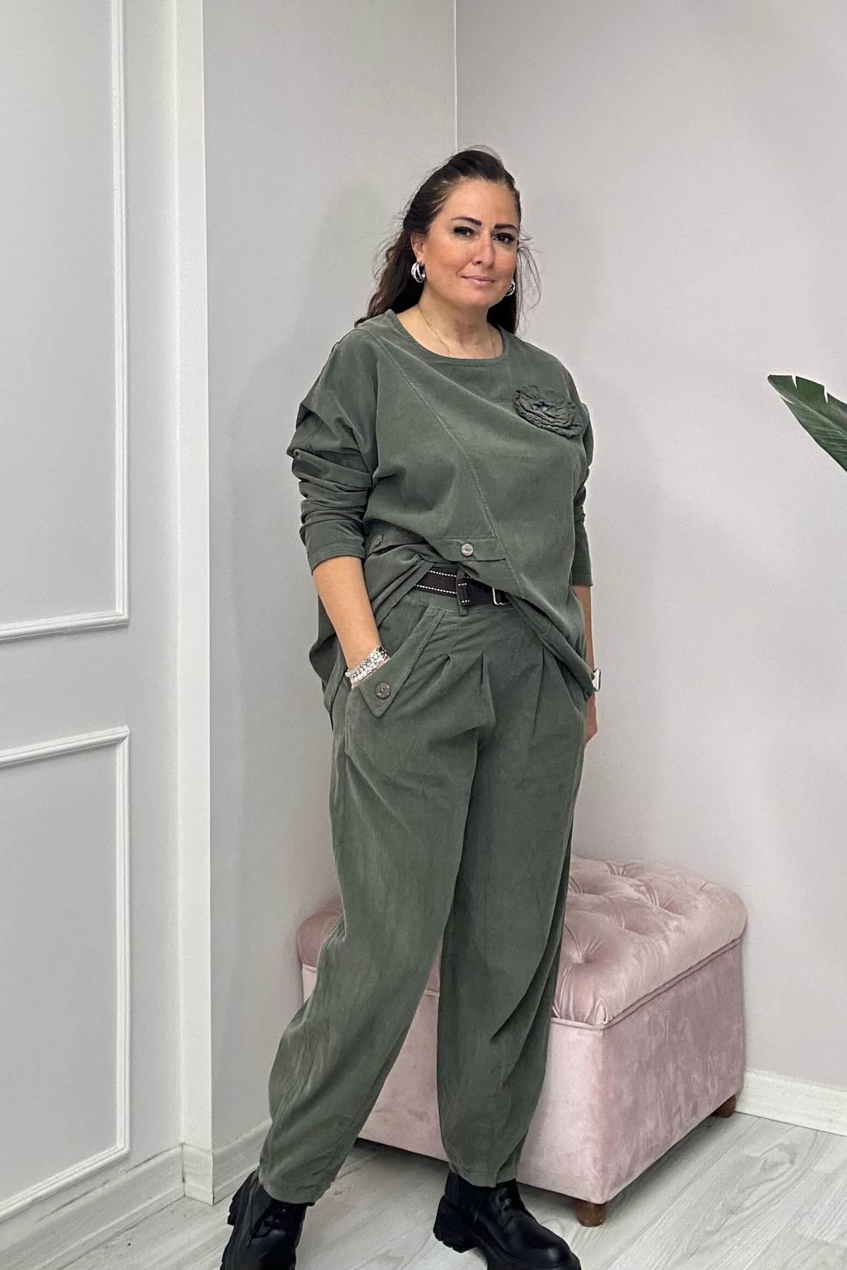 Yakası Gül Detaylı Kadife Takım-Haki Yeşil
