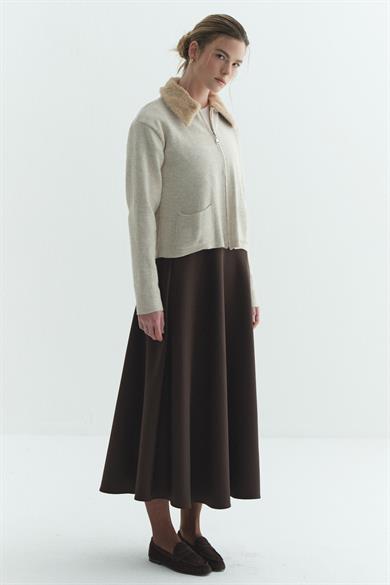 Yakası Kürklü Triko Hırka Taş