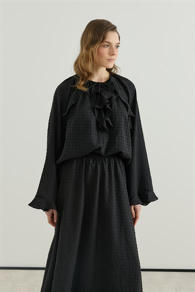 Volan Detaylı Bluz Etek Gofre Astarlı Takım Siyah