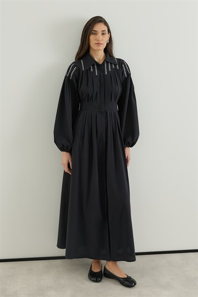 Omuz Nakışlı Keten Elbise Siyah