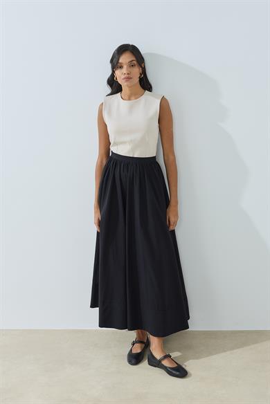 Büzgülü Geniş Katlamalı Astarlı Etek Siyah