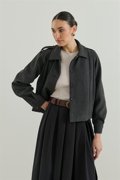 Pile Detaylı Kısa kaşe Ceket Füme 
