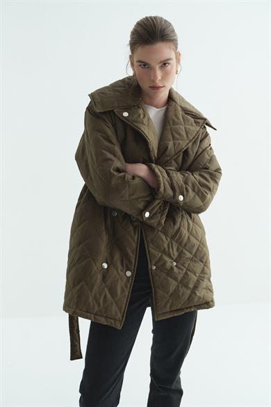 Çıtçıtlı Kapitone Mont