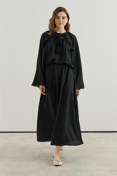 Volan Detaylı Bluz Etek Gofre Astarlı Takım Siyah