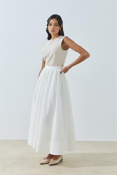 Büzgülü Geniş Katlamalı Astarlı Etek Beyaz