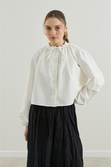 Biyeli Büzgülü Kısa Vual Gömlek Ekru