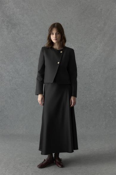 Asimetrik Kapamalı Gabardin Ceket Siyah