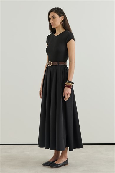 Pilikaşeli Etek Siyah