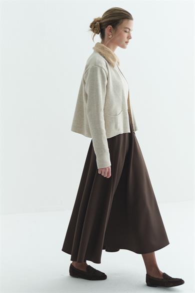 Yakası Kürklü Triko Hırka Taş