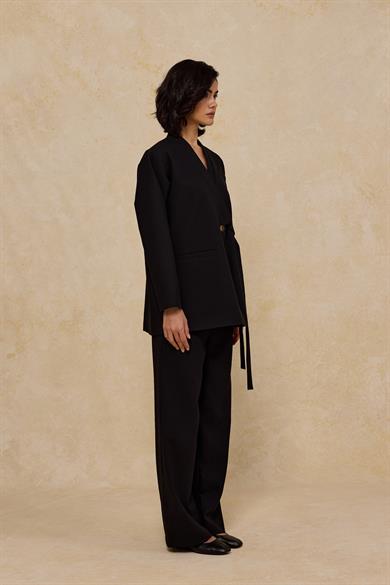 Tek Düğmeli Bağlamalı Astarlı Ceket Siyah