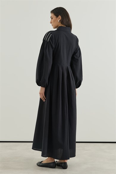 Omuz Nakışlı Keten Elbise Siyah
