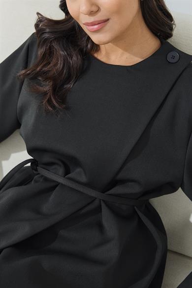 Asimetrik Kapamalı Siyah Ceket