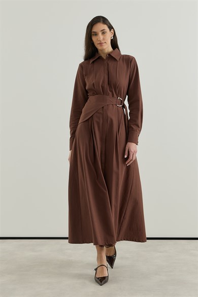 D tokalı Büyük Kemerli Keten Elbise Kahverengi