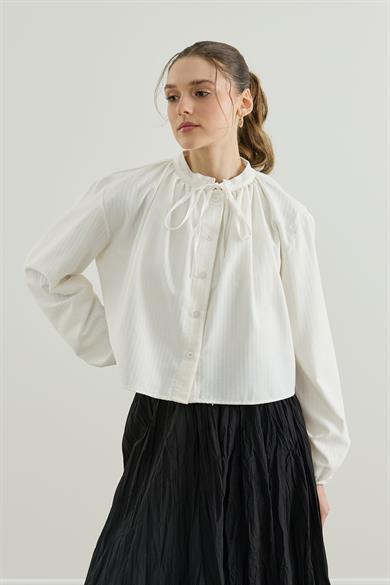 Biyeli Büzgülü Kısa Vual Gömlek Ekru