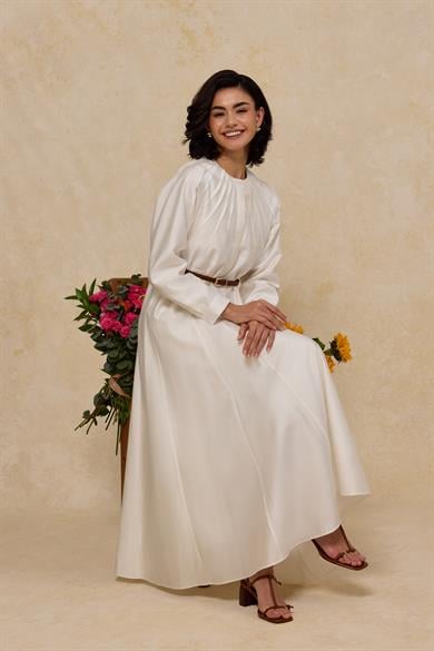 Godeli Nervürlü Elbise Beyaz