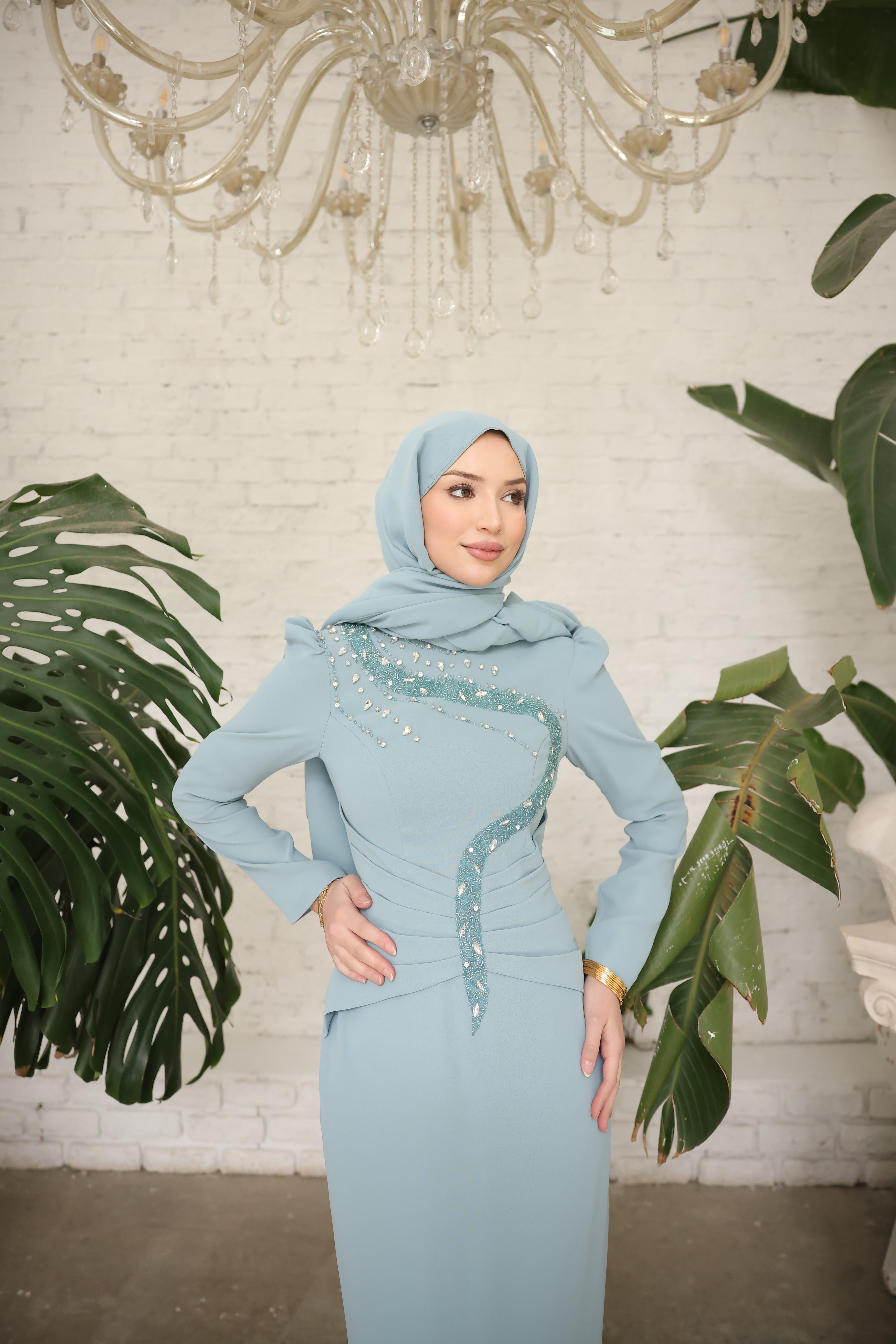 Cloepatra Abiye Mint