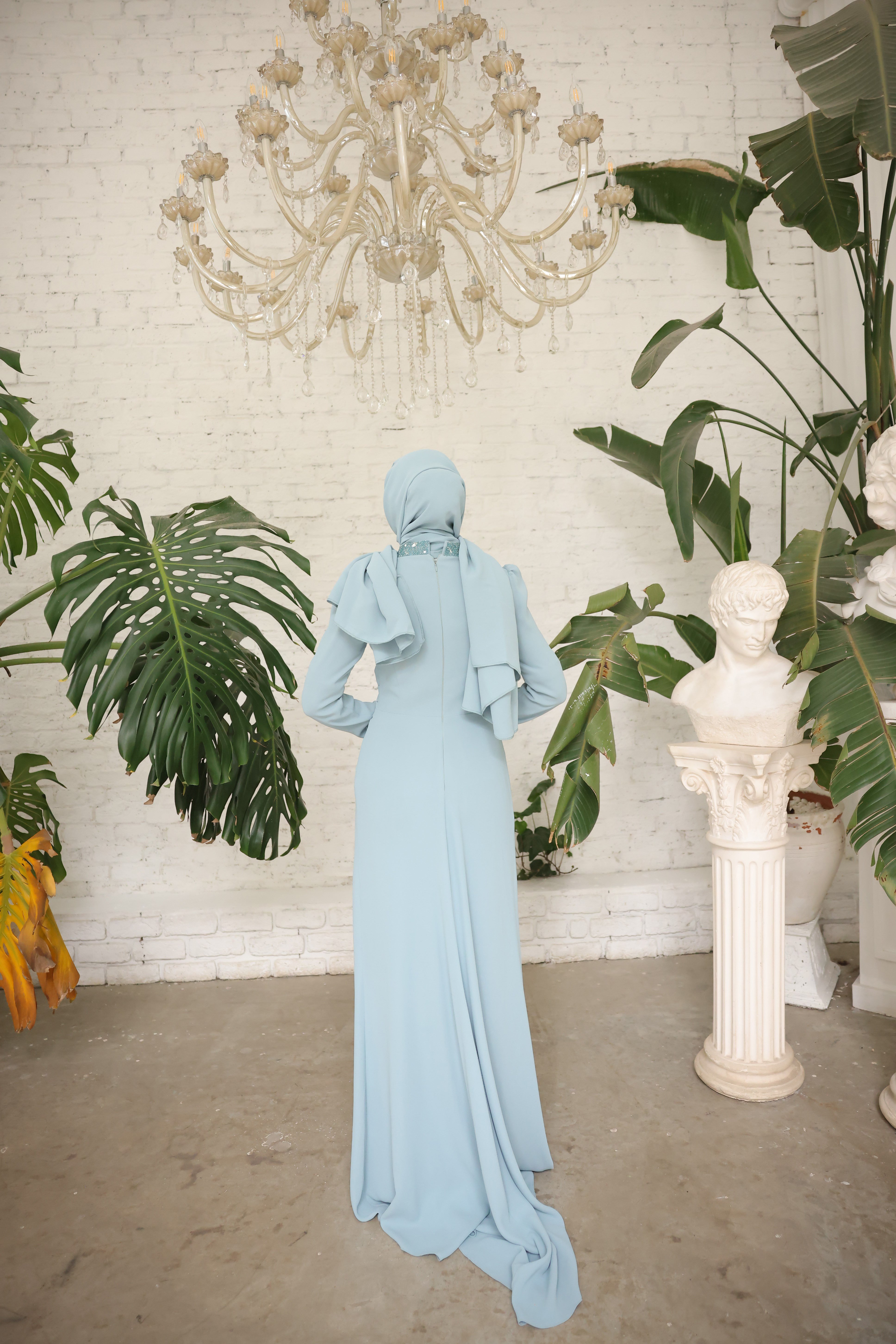 Cloepatra Abiye Mint