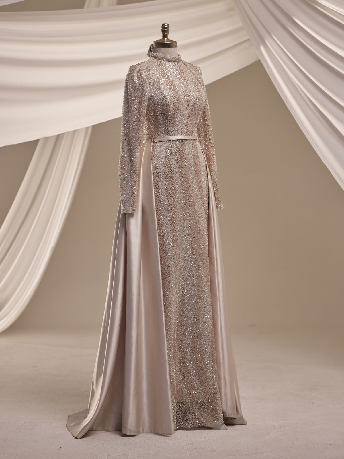Mahra Abiye Gold