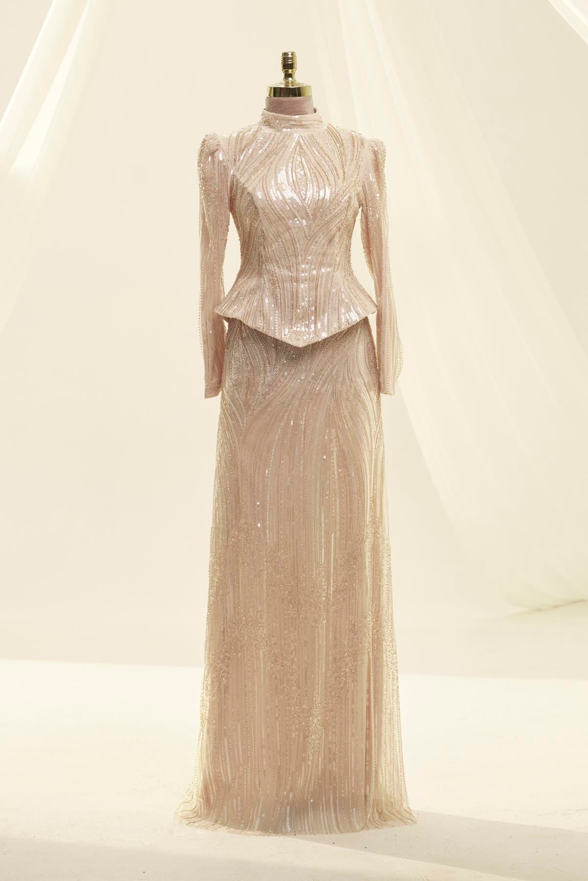 Rosa Abiye Gold