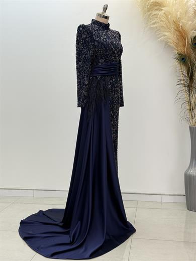 Alessa Abiye Lacivert