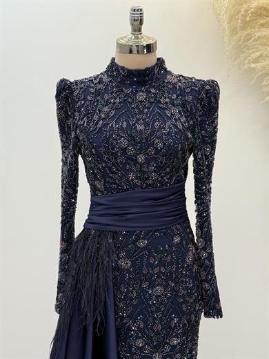 Alessa Abiye Lacivert