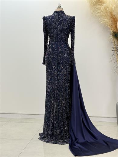 Alessa Abiye Lacivert