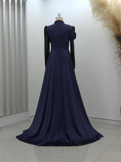 Hailey Abiye Lacivert