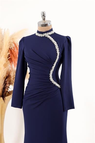 Miranda Abiye Lacivert