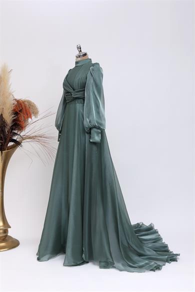 Narin Abiye Çağla Yeşili