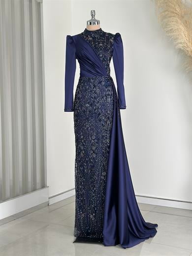 Regina Abiye Lacivert