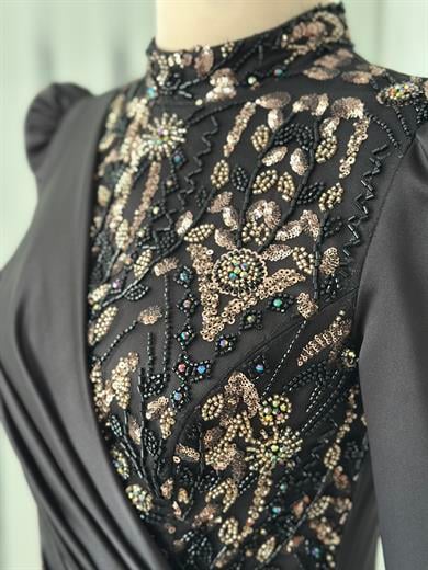 Regina Abiye Siyah-Gold