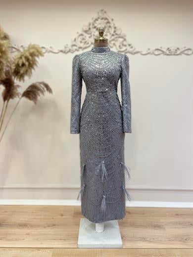 Selena Abiye Gri