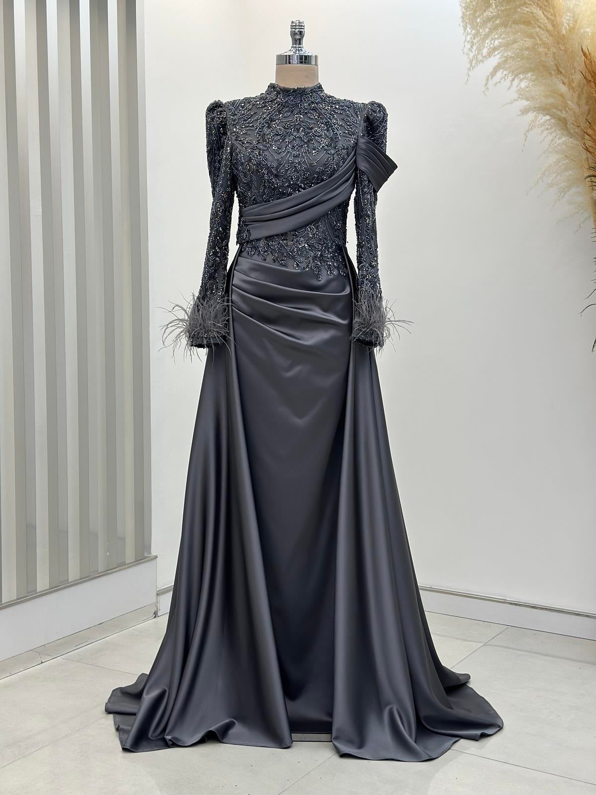 Anabel Abiye Antrasit