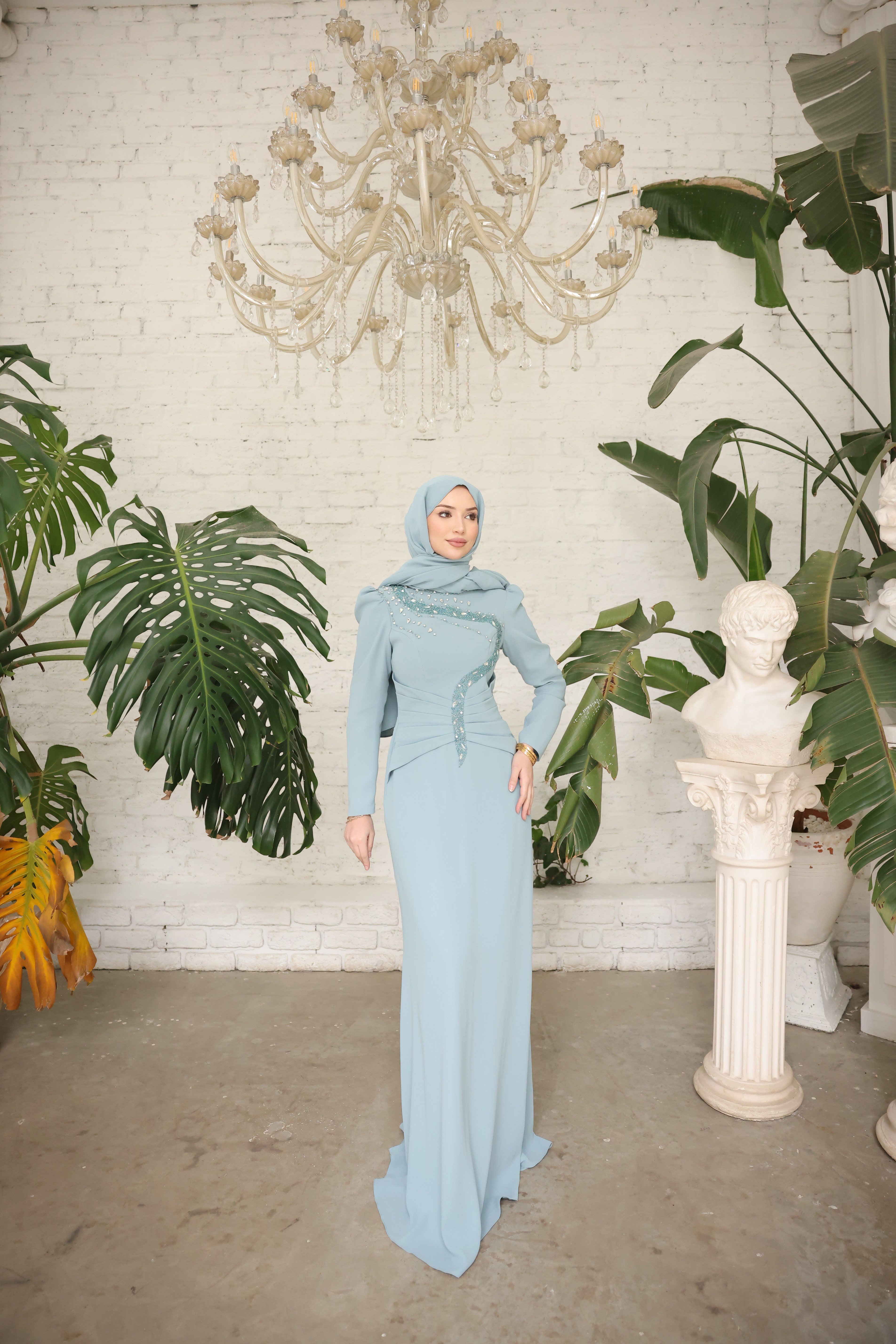 Cloepatra Abiye Mint