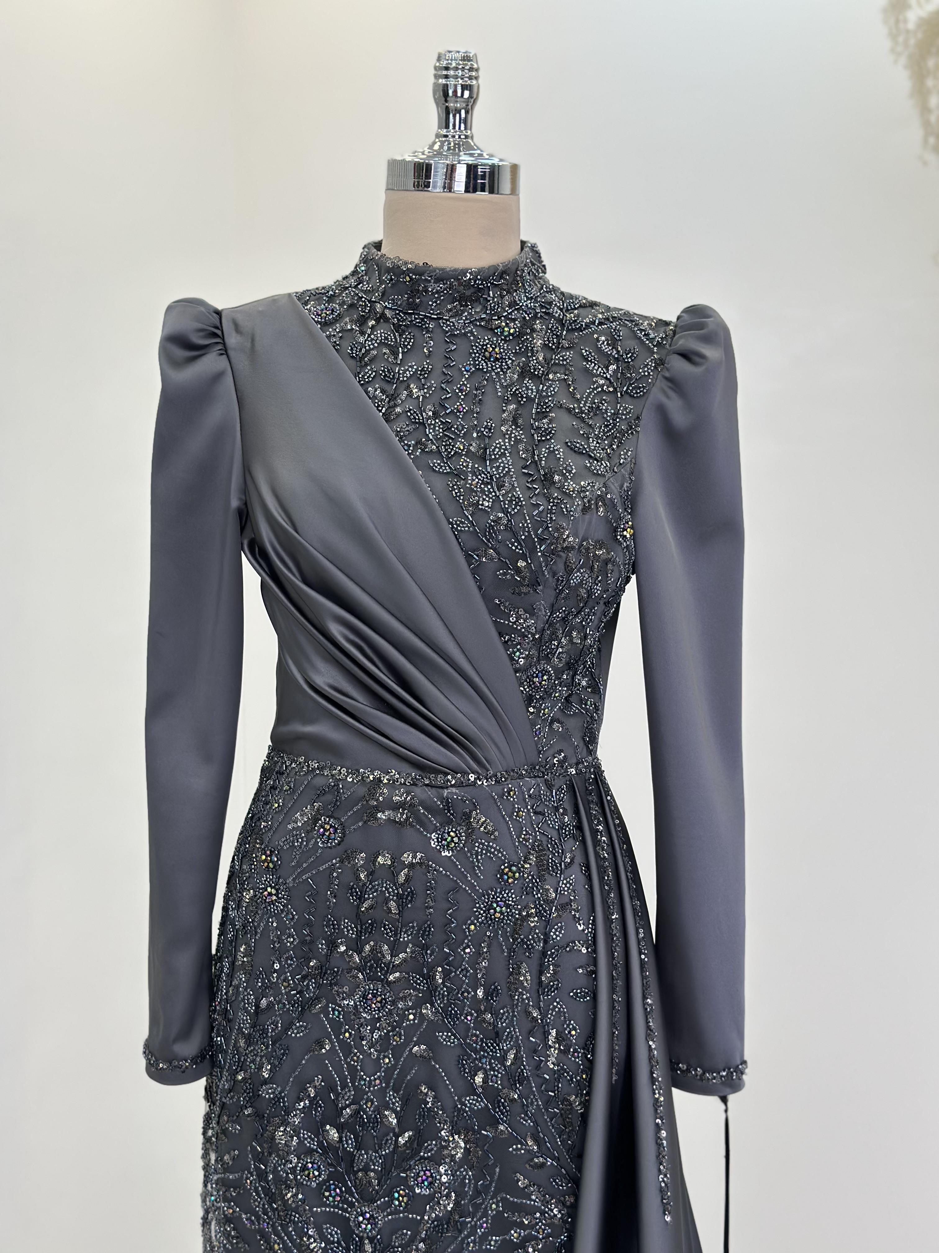 Regina Abiye Antrasit 