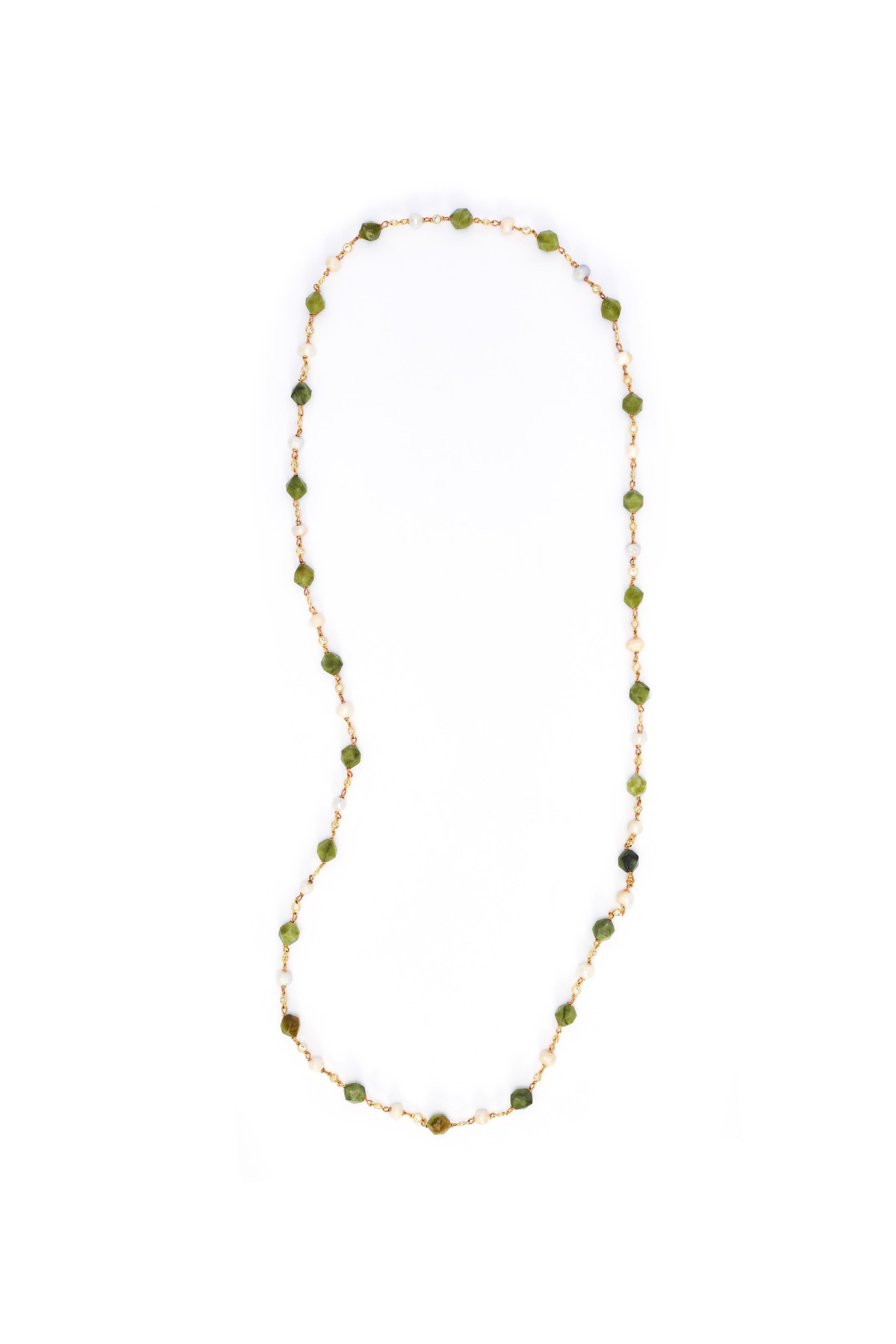Isla Moss Necklace