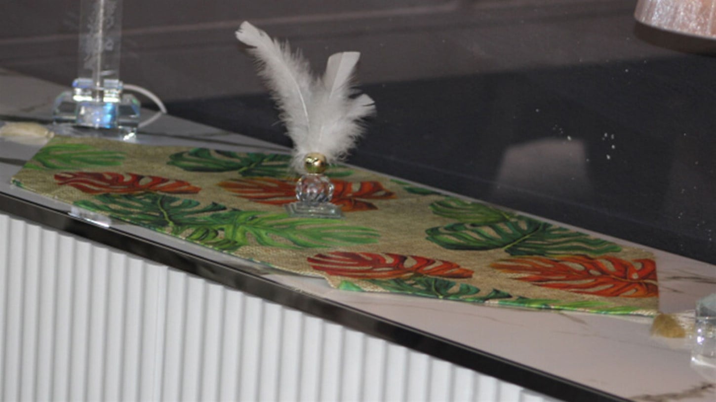 Runner Devetabanı Desen Üçgen Kenar