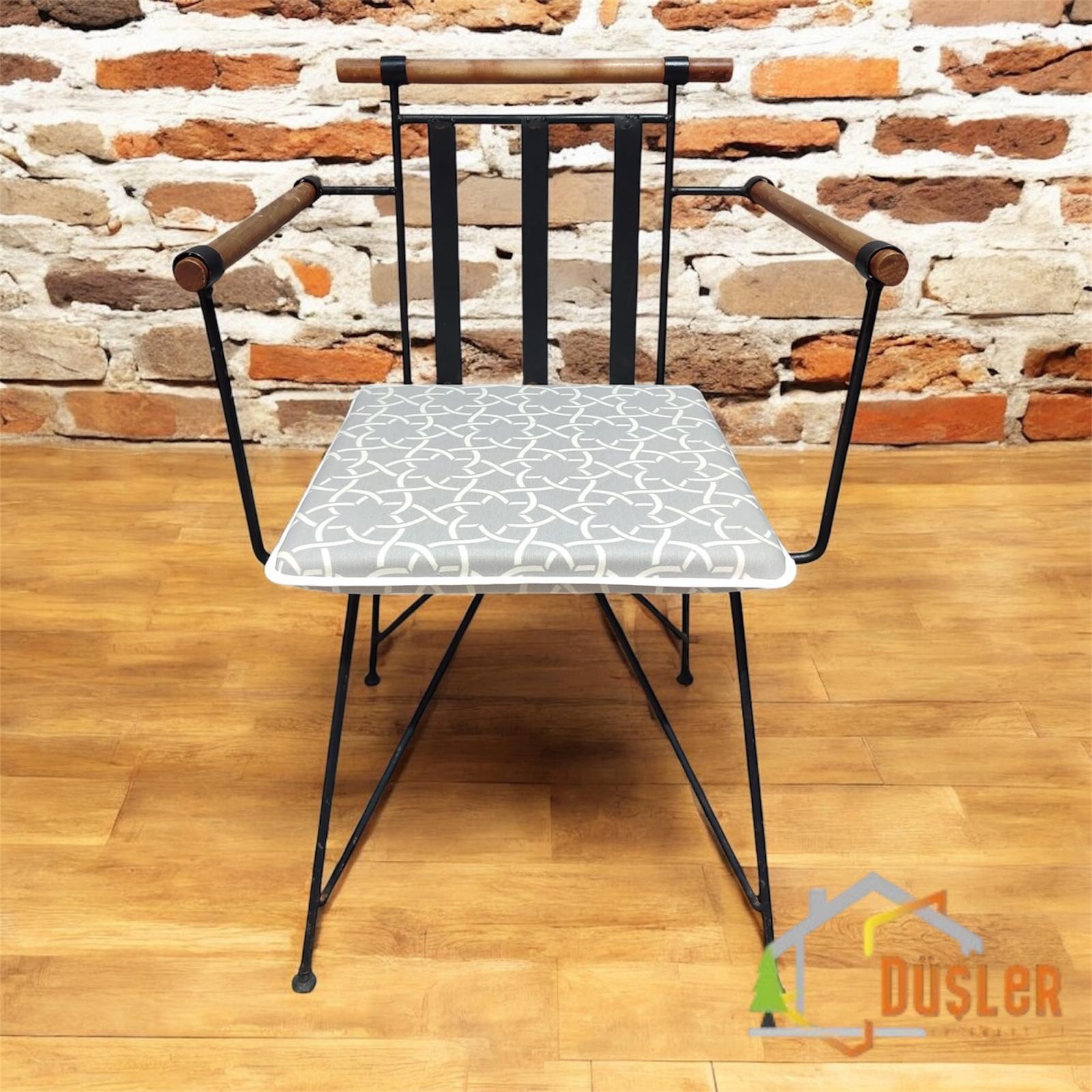 40*40 Gri Desenli Sandalye Minderi