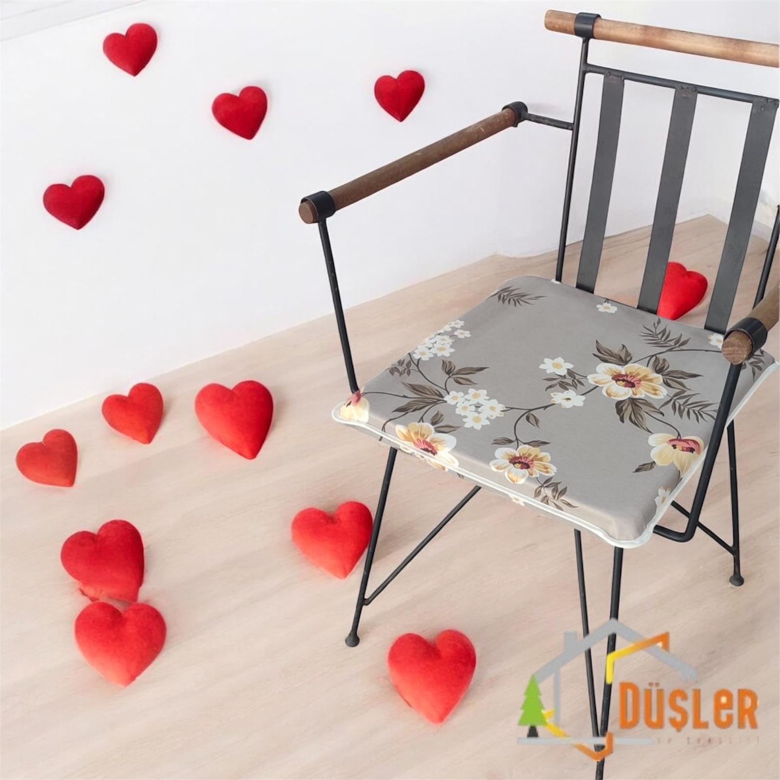 40x40 Çiçek Desenli Açık Kahverengi Saten Fermuarlı Bağcıklı Krem Biyeli Sandalye Minderi 4 cm
