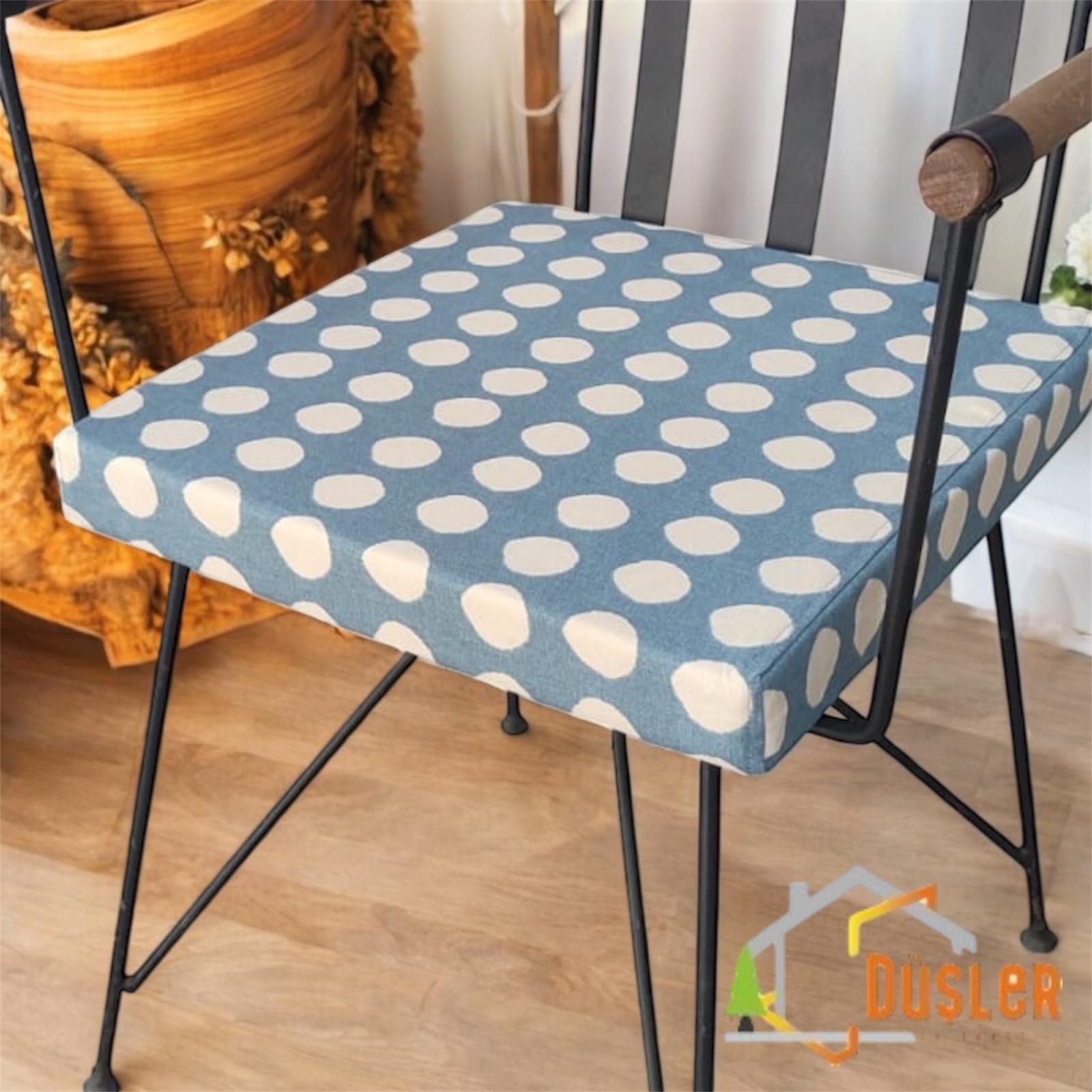 40x40 Krem Puantiyeli Mavi Su ve Leke İtici Fermuarlı Bağcıklı Sandalye Minderi 5 cm