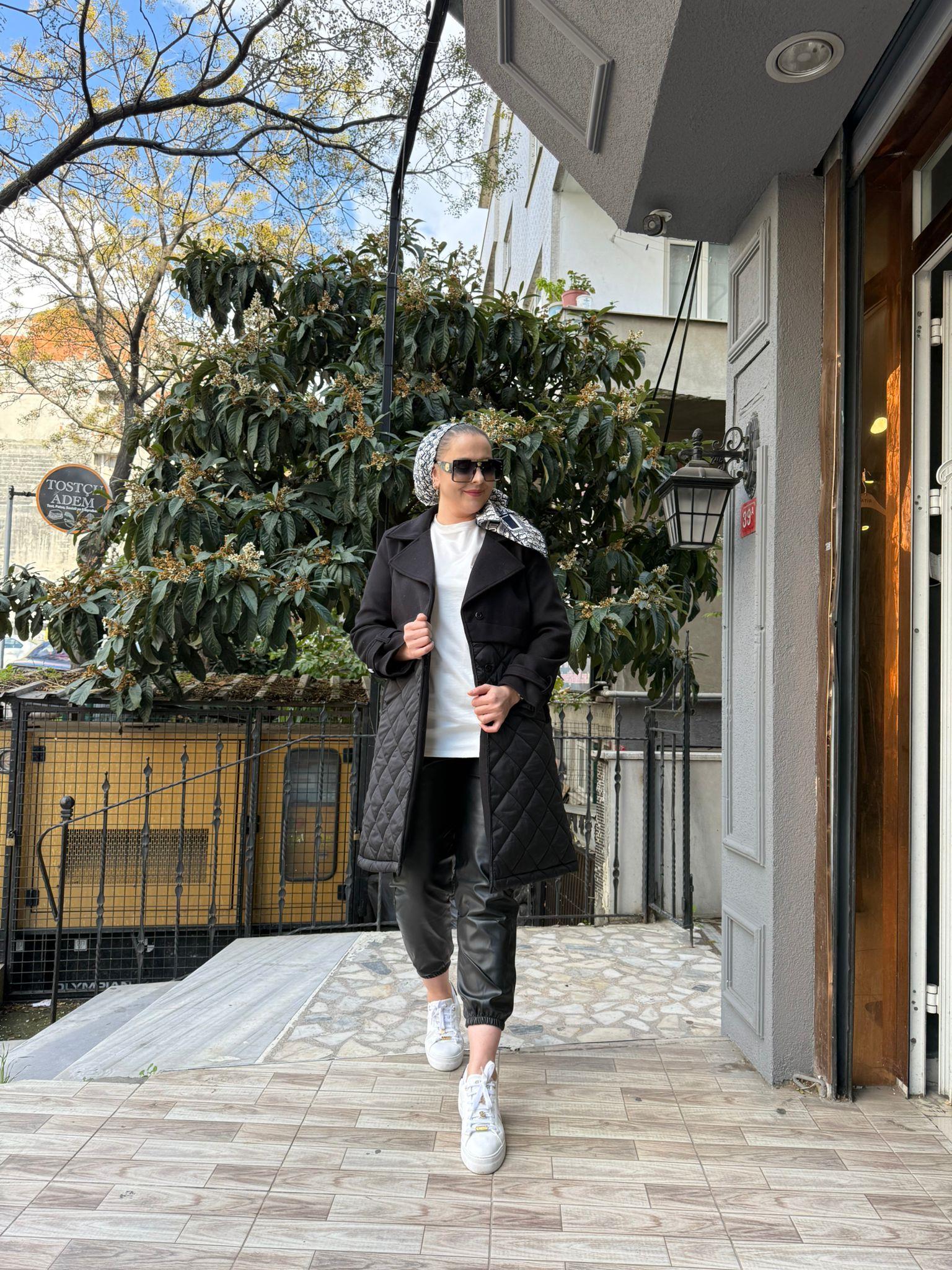 Kapitone Detay Kaşe Mont Siyah