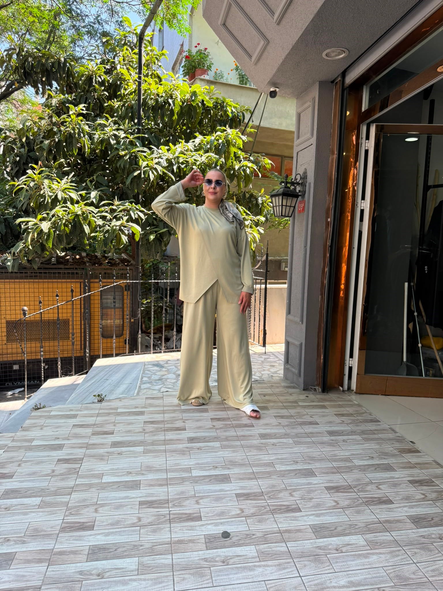 Oysh Çapraz Takım Bej